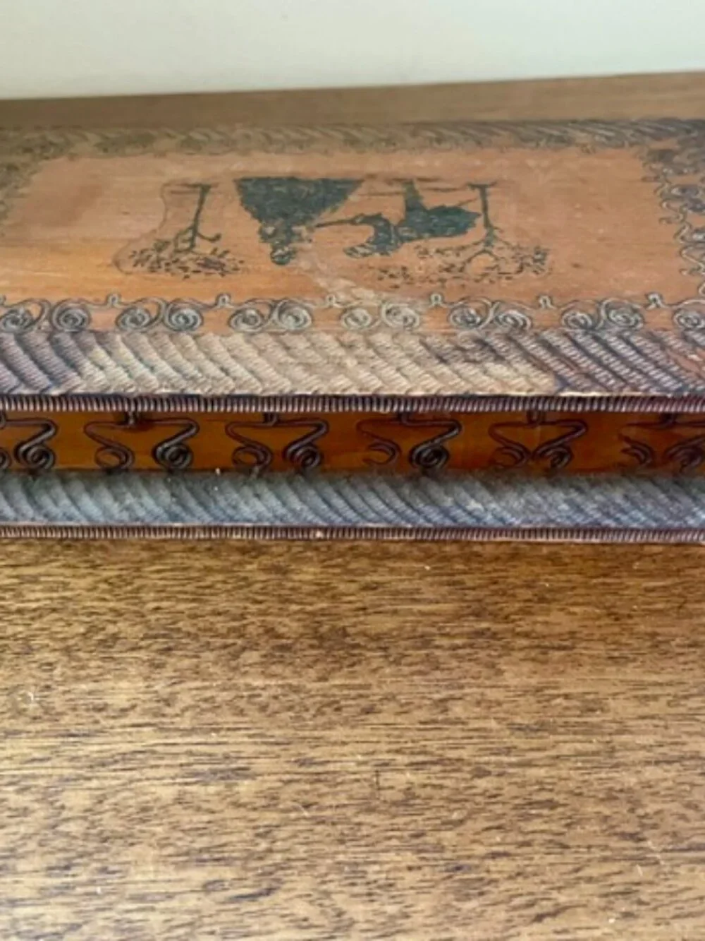 Antique 1910 Primitive Wood Candy Box Courting Couple on Lid - Burned Sillhoute